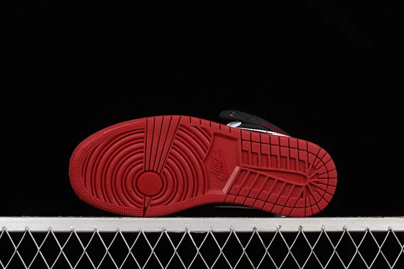 All categories Air Jordan Jordan series basketball shoes Air Jordan 1 Mid G version pure original Air Jordan 1 Mid UT "Black White" AJ1 Joe 1 white, black and purple stitching Zhongbang basketball shoes DD9338-016